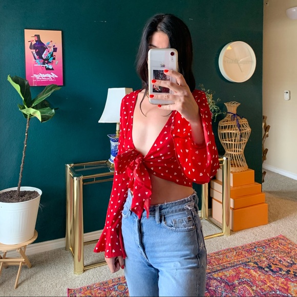 NastyGal Heart Print Tie Crop Top - Picture 1 of 4